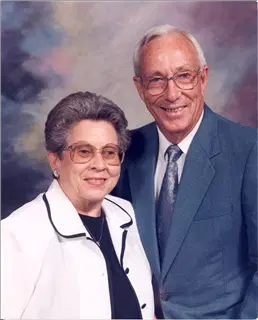 small_mom-dad 1.webp